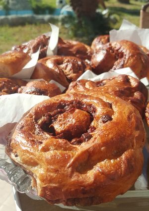 Φωτογραφία της συνταγής 🎭Merenda rolls: Αφράτα ψωμάκια με merenda και ψηφίδες σοκολάτας