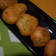 A picture of Mysore Bonda.