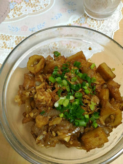 Foto resep Tumis Bombay Satsumaage (Deep-Fried Fish Cake) 玉ねぎとさつま揚げの炒め✓