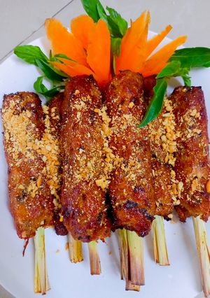 Hình của món Nem lụi chay.
