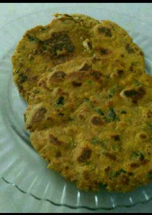 મેથી બાજરા પરાઠા રેસીપી મુખ્ય ફોટો