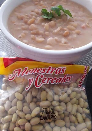 Una foto de Frejoles Light con Tocino Ahumado a lo Carmelita