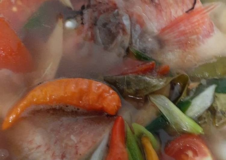 Bagaimana Menyiapkan Sup ikan Nila kuah bening simple yang Enak Banget