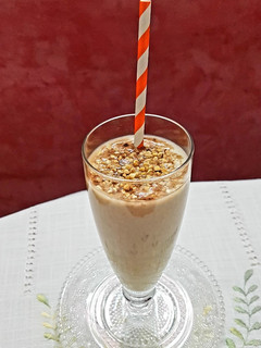 Una foto de Batido de plátano y piña
