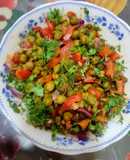 Hara chana salad