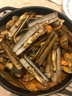 Una foto de Cazuela de Mariscos “a mi manera”