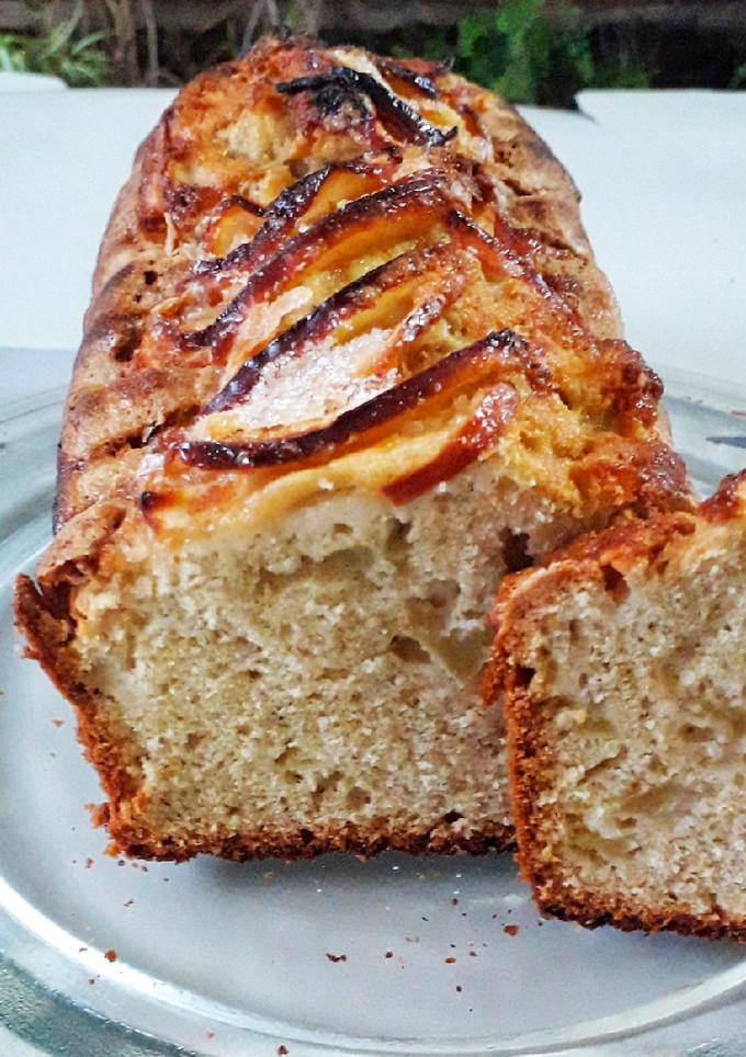 Una foto de Budín de manzana 🍎