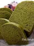 Pan de molde sin corteza de espinacas