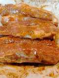 299. Costillas y bistec en adobo de achiote