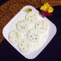 A picture of Instant Ras Malai.