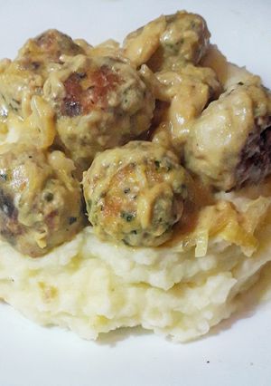 Una foto de Albóndigas de pollo a la mostaza 🍗💕
