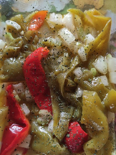 Una foto de Pimientos asados caseros con apio