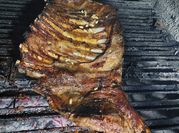 Una foto de adobo para cordero a la parrilla