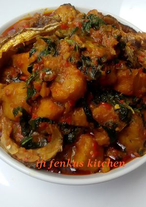 A picture of Yam and ripe plantain pottage.