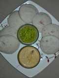 Idli with Badam and mirch chutney