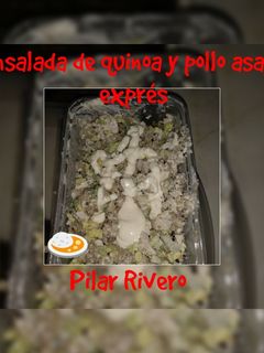 Una foto de Ensalada de Quinoa y pollo exprés