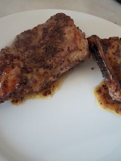 Una foto de Costillas de cerdo con miel y mostaza