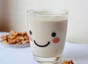 Hình của món Sữa hạt óc chó mè trắng 0 đường (eatclean).