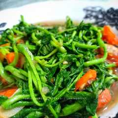 A picture of Tumis Selada Air Terasi.