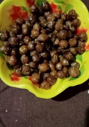 काले चने की चाट (kale chane ki chaat recipe in Hindi) रेसिपी मुख्य फोटो