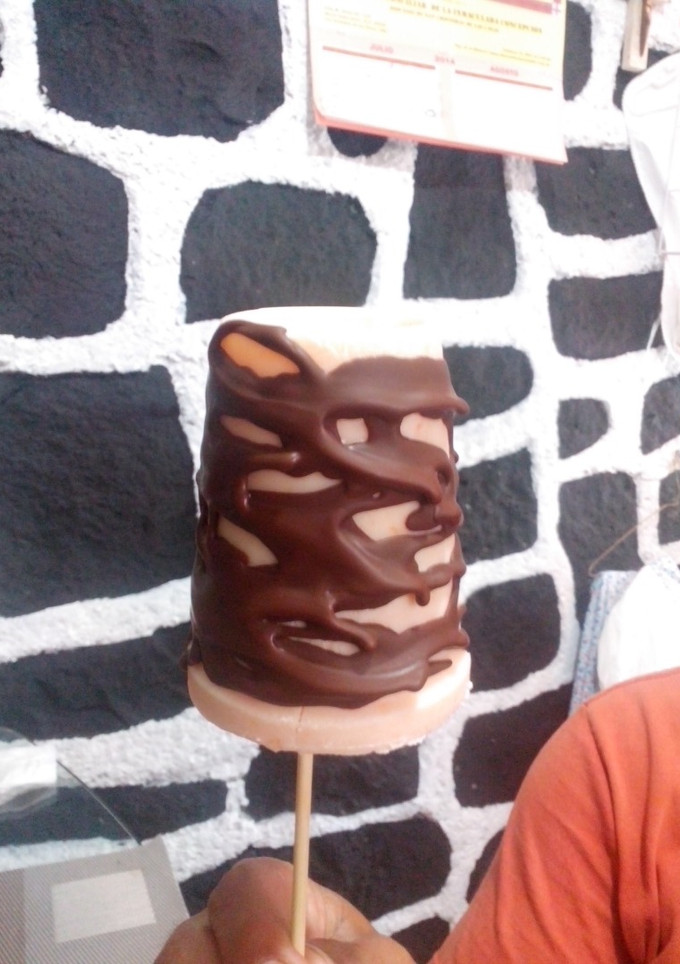 Una foto de Paletas de yogurt