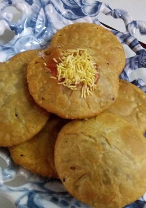 A picture of Instant Masala Kachori.