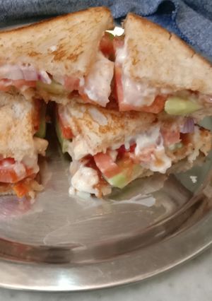 A picture of Mayonnaise Sandwich.