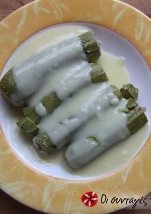 A picture of Creamy avgolemono sauce.