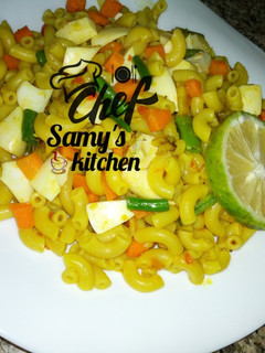 A picture of Macaroni in egg.