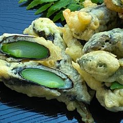 Asparagus Tempura A picture of Asparagus Tempura.