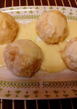 A picture of No-Cook Cottage Cheese Dumplings with Vanilla Sauce.