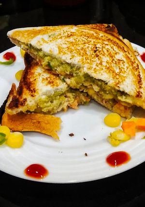 A picture of Veg Mayonnaise Sandwich.