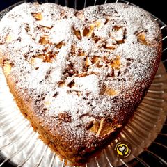 A picture of Sharlotka The Russian Apple Cake.