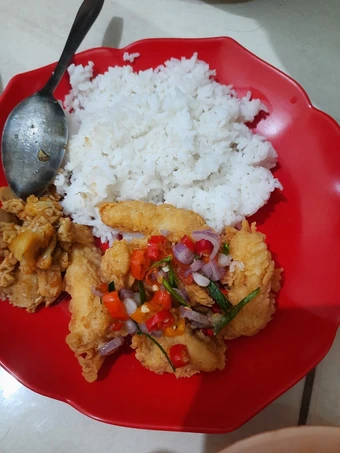 Langkah Mudah untuk Menyiapkan Resep  Dori crispy sambal matah yang Enak, Enak Banget