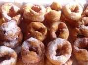 Una foto de rosquillas de carnaval