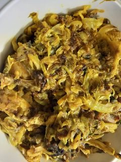মাছের মাথা দিয়ে বাঁধাকপি (Macher matha diye bnadhakopi recipe in Bengali) রেসিপির প্রধান ছবি