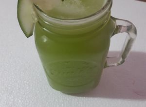 Una foto de Cóctel de pepino y mezcal