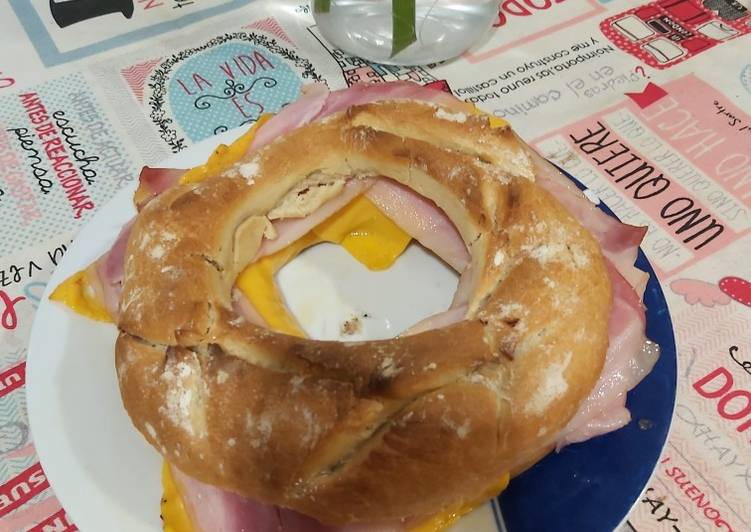 Rosca de bacon y queso con amasado tradicional 😋