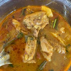 A picture of Chicken curry.