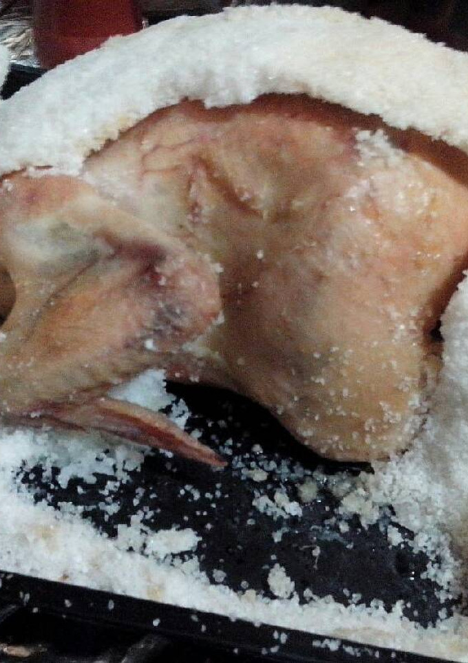Una foto de Pollo a la sal