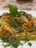 Bavette con Asparagi, Funghi Champignon e Pomodorini