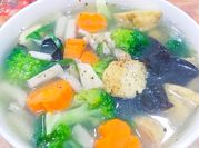A picture of vegetarian vegetable soup