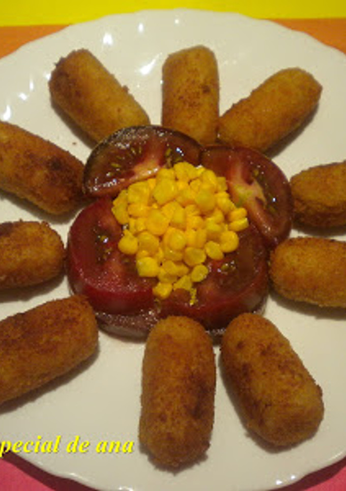 Una foto de Croquetas de bacalao y gambas