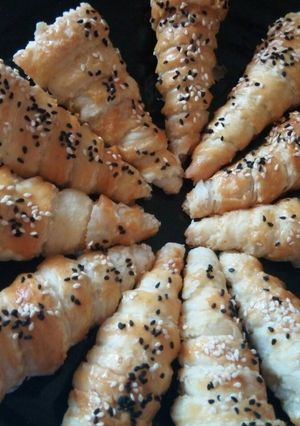 صورة لوصفة كورني بالعجينة المورقة