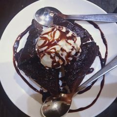 A picture of Homemade Brownie With iCe Cream.
