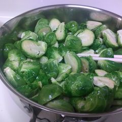 A picture of Brussels Sprouts and Bacon.