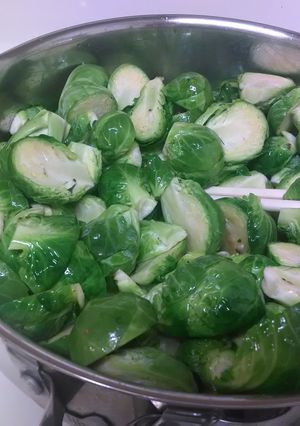 A picture of Brussels Sprouts and Bacon.