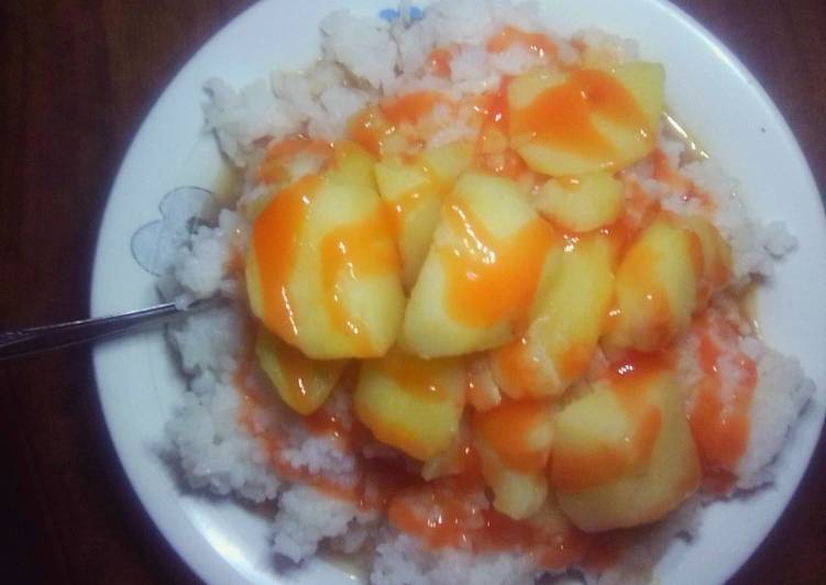 Simple Way to Make Any-night-of-the-week Rice and Irish potato (Waru) #Endofyearchallenge