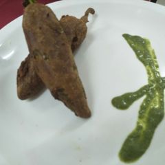 A picture of Rajasthani Mirchi Vada.