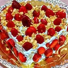 كيكة النجاح بالفراولة 🍰🍓-レシピのメイン写真